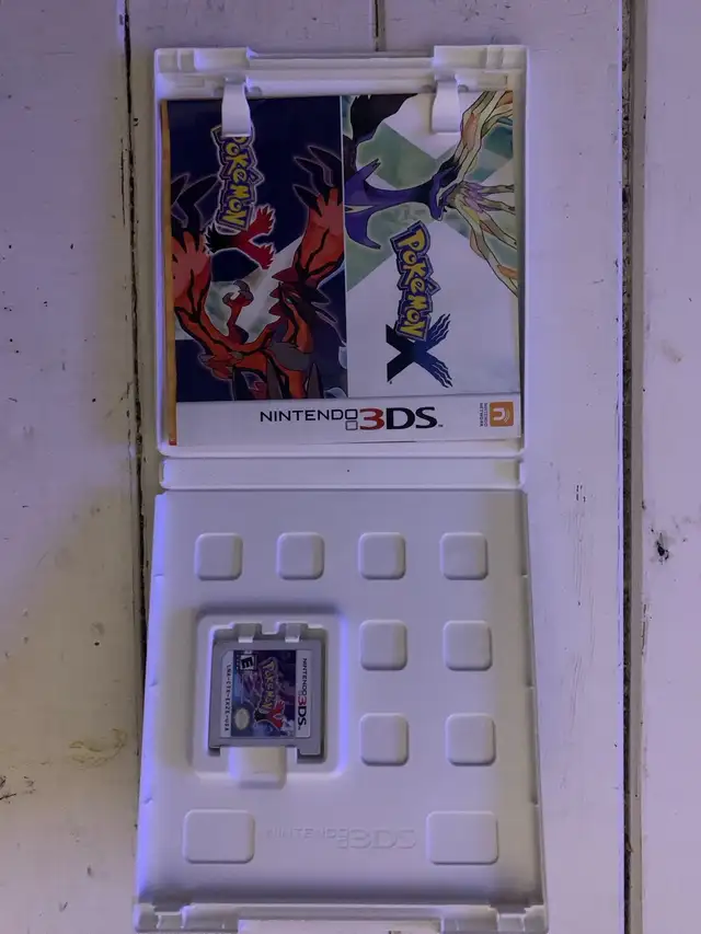 Pokémon Y (CIB)64871933667075122