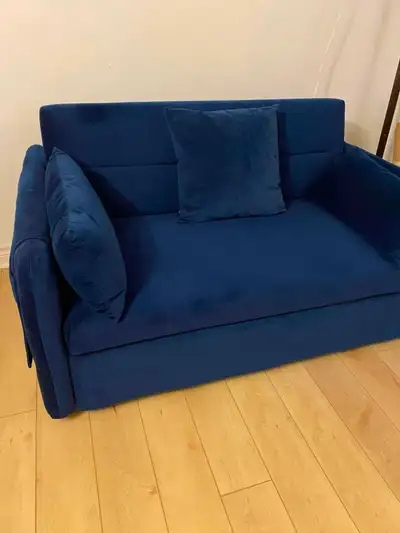divan lit en velours bleu, 2 places, View more