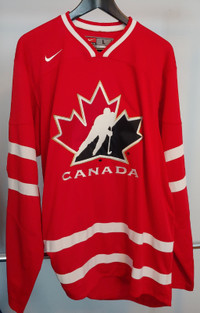 Team Canada Hockey Jersey Nike Large