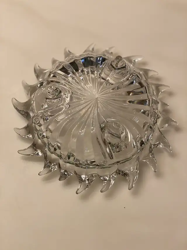 Partylite ~ Aurora Candle Holder ~ 24% lead crystal in Home Décor & Accents in Red Deer - Image 3