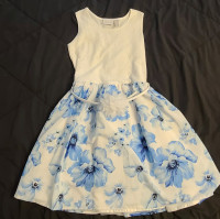  Beautiful Girls White & Blue Floral Dress - Size 14