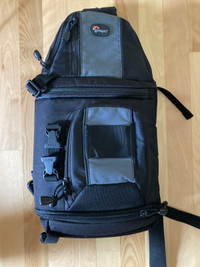Lowepro Slingshot 100 Camera Bag in Great Condition