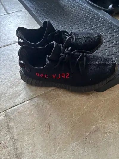 7/10 condition with box Yeezy boost v2 bred toe Authentic