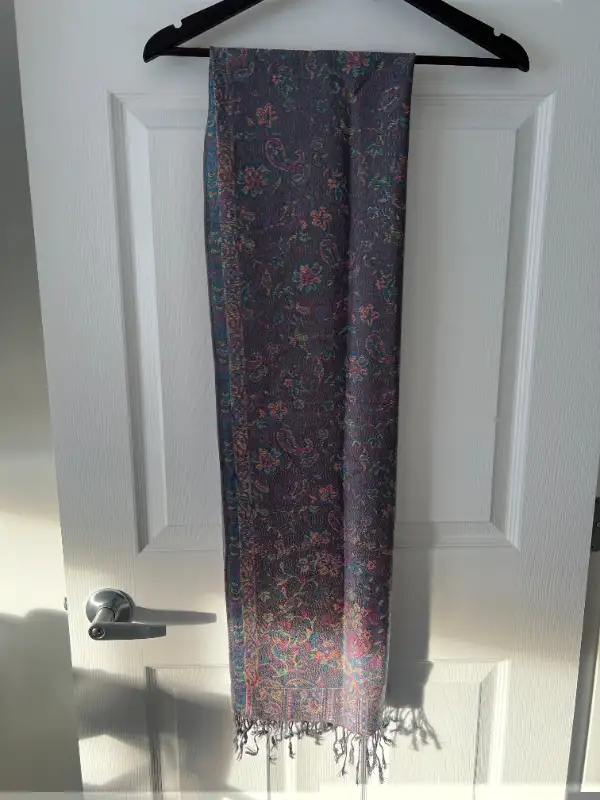 Paisley Print Women's Scarf! in Women's - Tops & Outerwear in Calgary - Image 7