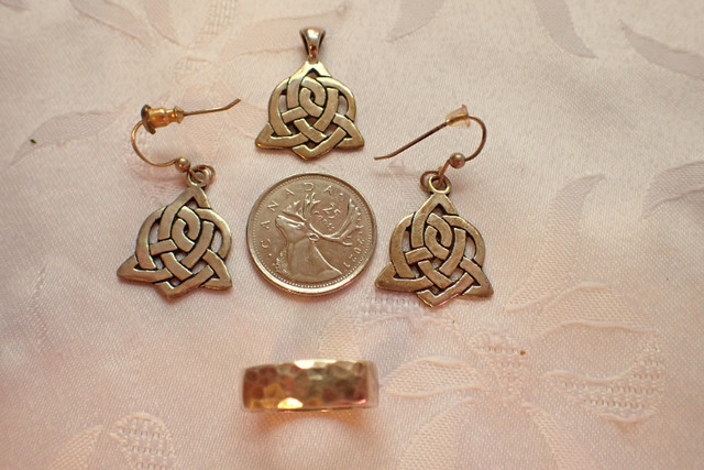 FOR SALE - Silver Celtic Knot jewelry SET in Jewellery & Watches in Peterborough