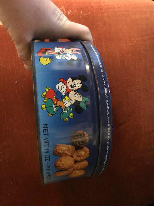 Vintage Mickey Mouse Tin in Arts & Collectibles in Saint John - Image 4