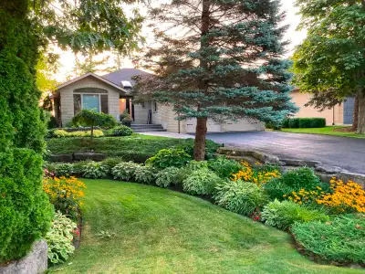 Stunning 2+2 bedroom bungalow with basement walkout located on Pigeon Lake in the port 32 subdivisio...