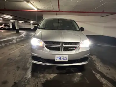 I am selling 2013 Dodge Grand Caravan. 175,000 km. Pls text me for more information.