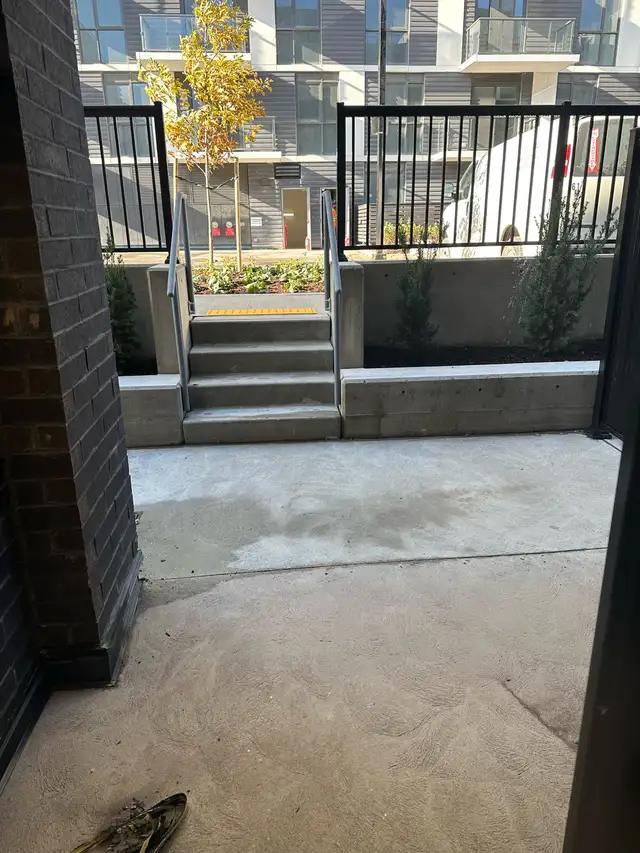 townhouse for rent in Long Term Rentals in Oakville / Halton Region - Image 5