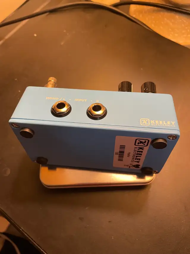 Keeley Hydra - Stereo Tremolo and Reverb in Amps & Pedals in City of Halifax - Image 4