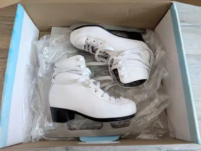 VIC Dream Figure Skates (Size 13Y), View more