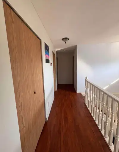 House for rent with 6 bedrooms and 3 bathrooms. Wifi is included. Contact me for more information.