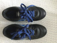 Souliers soccer extérieur (enfant 2 US)