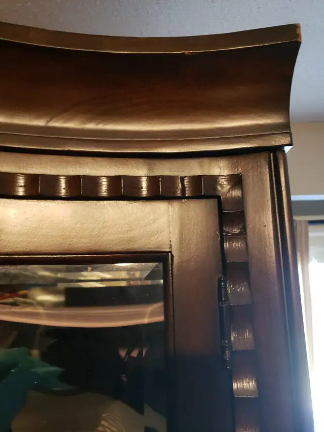 Big Wood Display Cabinet / Curio with Glass Shelves (2 Available in Hutches & Display Cabinets in Mississauga / Peel Region - Image 7