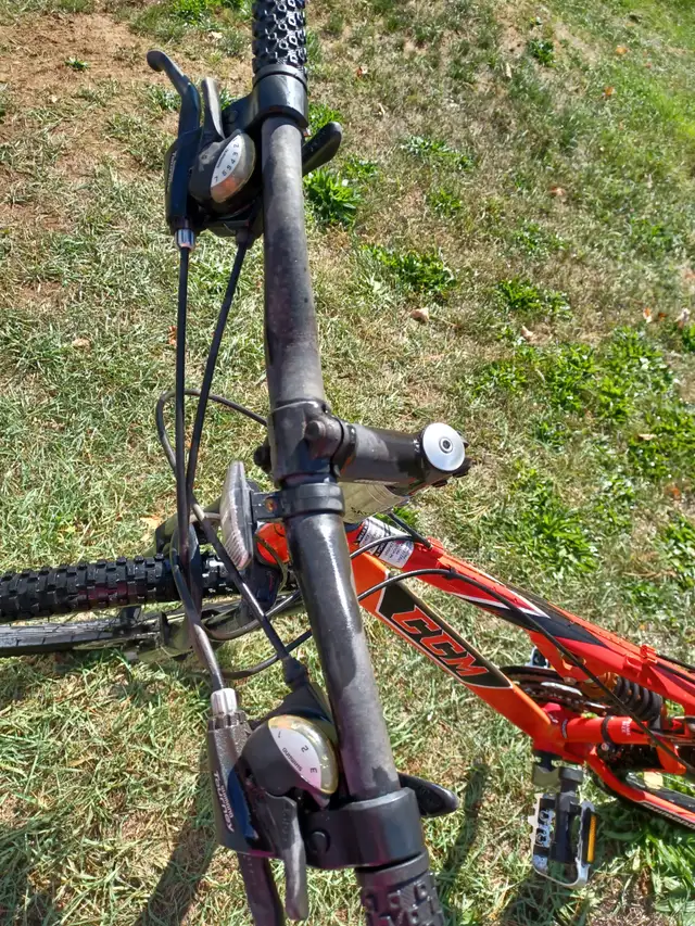 Mountain bikes in Mountain in Trenton - Image 8