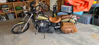 2010 Dyna Wide Glide FXDWG. 20761 km. Screaming Eagle Stage 2. Custom paint job - Mineral Green Deni...