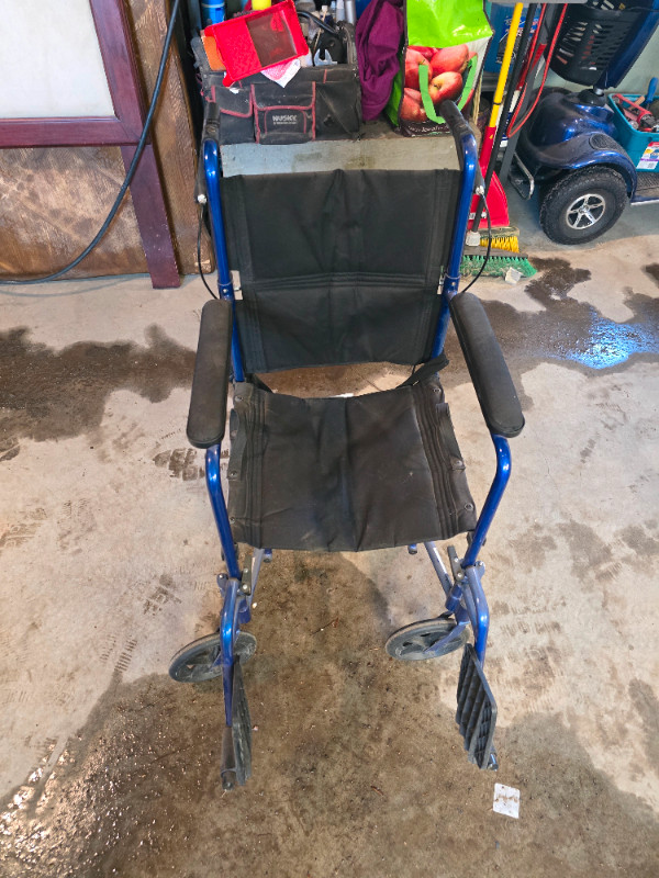 Travle wheel chair in Health & Special Needs in Prince George - Image 2