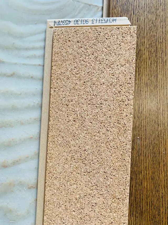 Oak engineered hardwood flooring - approx 275 sq ft in Floors & Walls in Oshawa / Durham Region - Image 7