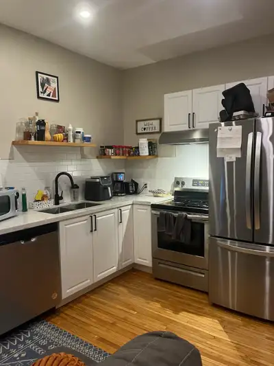 Cozy 2 bedroom 1 bathroom located steps away from main street in Port Elgin. Price includes utilitie...