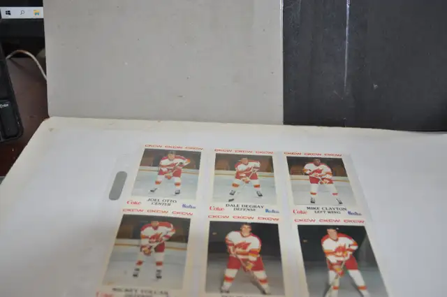 MONCTON GOLDEN FLAMES AHL TEAM SET w / MIKE VERNON & JOEL OTTO + in Arts & Collectibles in Victoriaville - Image 11