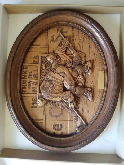 Wayne Gretzky wall plaque, View more