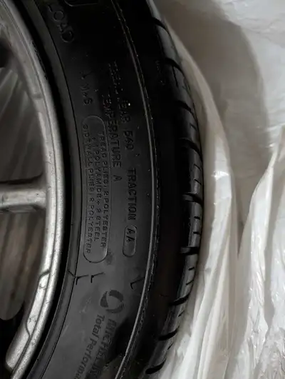 18 inch aero rims for Tesla model 3 All season tires 235/45ZR18 98Y with <15K km bought in April 202...