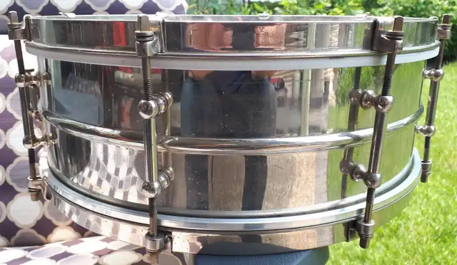 1930's Vintage Ludwig Pioneer Snare Drum. 8 Lug Brass Shell. in Drums & Percussion in Oakville / Halton Region - Image 5