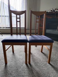 2 wooden chair with cushion