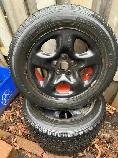 set of two TOYO tires Mounted on steel rim with bolt pattern 5x114.3mm. Centre bore 57mm. No damage...