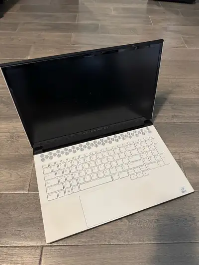 Alienware M17 R4 - FOR PARTS - Dead Motherboard , View more