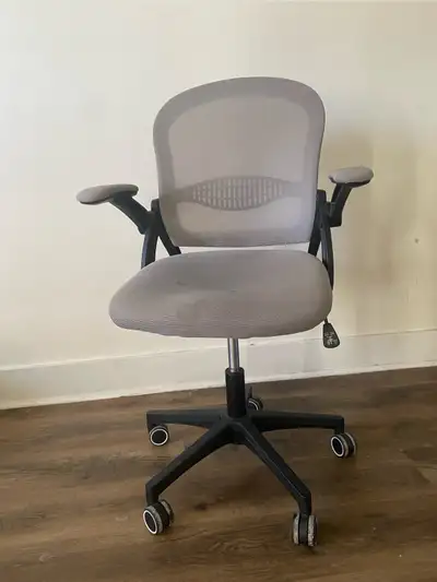 Adjustable Drafting Chair:This high rotary drawing chair has a foot stool with adjustable height, an...