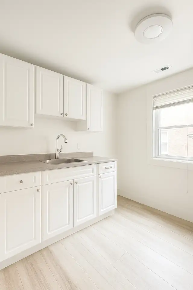 McMaster Male students; Reno’d apt. INCL. Utilities, Furniture…63860084806529124