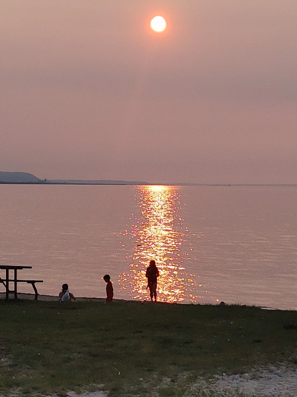 2 Bedroom Beachfront House For Rent in Wasaga Beach Long Term Rentals