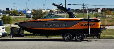 Immaculate 2014 Supreme V226 — a clean, well-maintained surf boat that’s fully set up and ready for...