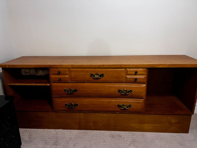wooden dresser in Dressers & Wardrobes in City of Toronto - Image 2