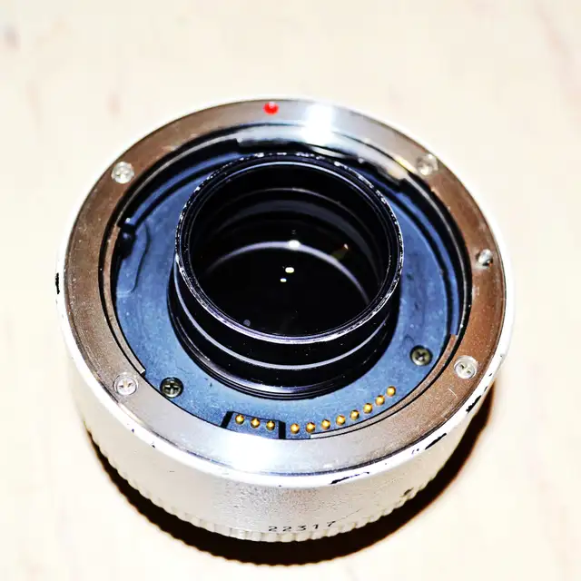 Canon EF 1.4X Teleconverter in Cameras & Camcorders in City of Toronto - Image 5