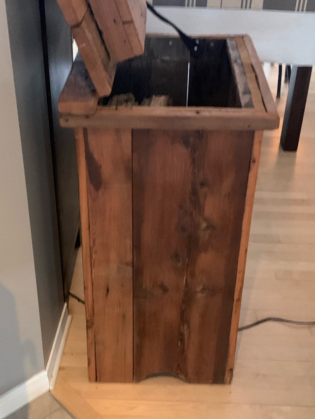 Boîte à bois vintage dans Commodes et armoires  à Ville de Québec - Image 4
