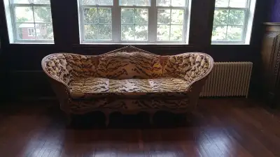 Sofa tissue velour en soie tigre scalamandre, View more