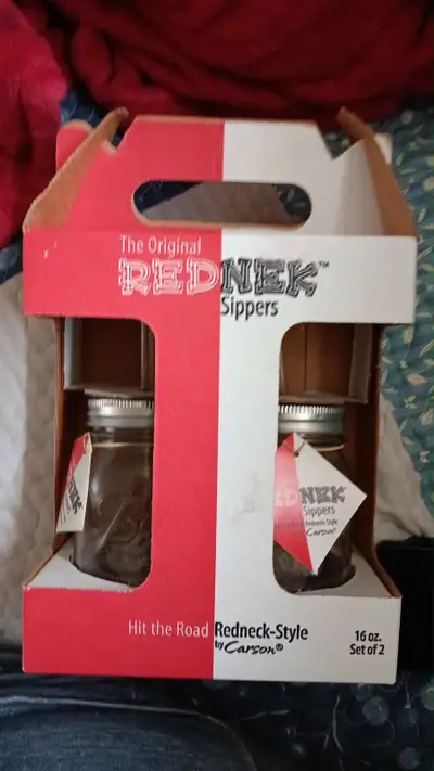 New Rednek Slippers Set, View more