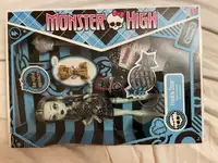 Monster high Frankie Stein boo-riginal creeproduction doll toy