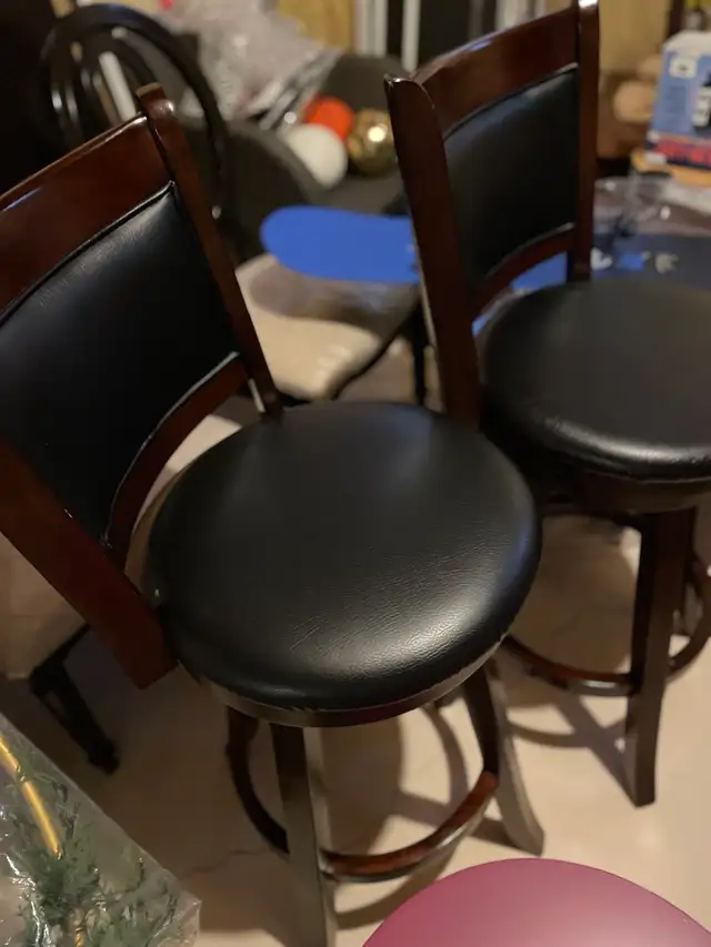 Swivel Bar Stools price for 2 in Chairs & Recliners in Mississauga / Peel Region - Image 4