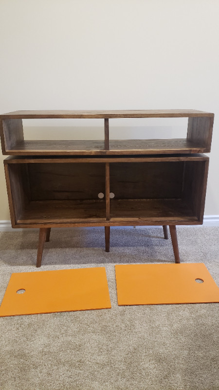 Mid century modern record console/ TV stand/ credenza in TV Tables & Entertainment Units in Edmonton - Image 3