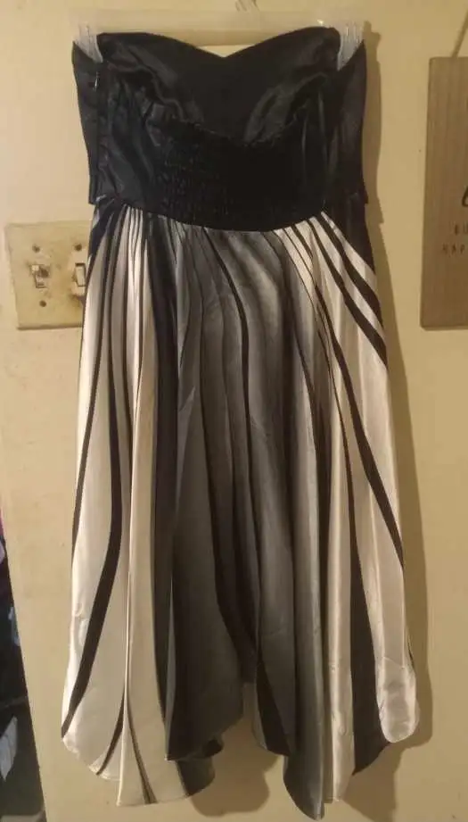 Strapless mini dress. Used 1 time! (Size: XS)62863730263427124