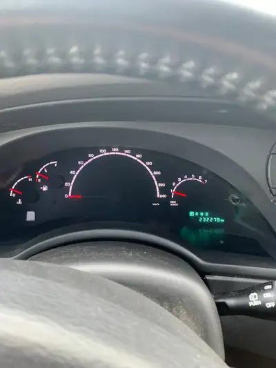 2005 Pacifica , Winter studded tires , Excellent Brakes, Heater/AC 100% , Very Tight Mechanically So...