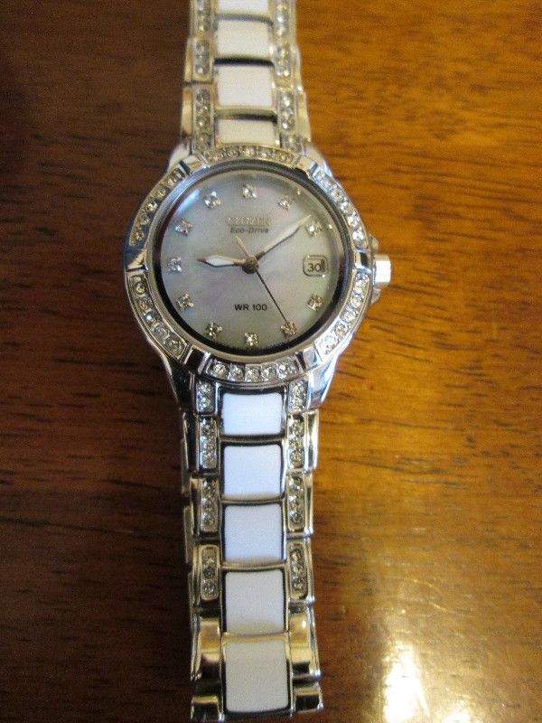 CITIZEN Eco-Drive Woman's Watch, New, in box in Jewellery & Watches in Kingston - Image 3