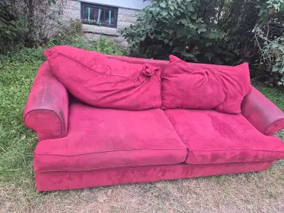 It's pretty worn, its been in use for 15 years but I might as well post it before having it hauled o...