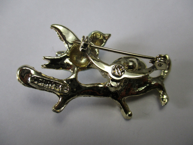 VTG Bird Brooch Bird in Nest Retro Collectible Pin Costume Jewel in Other in Ottawa - Image 2