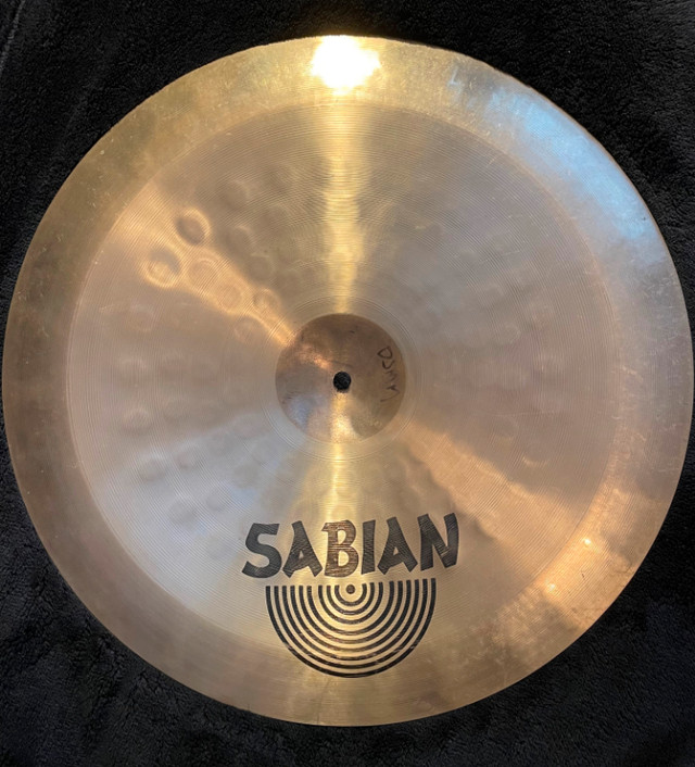 Sabian HHX China 18". Mint condition. in Drums & Percussion in City of Halifax - Image 2