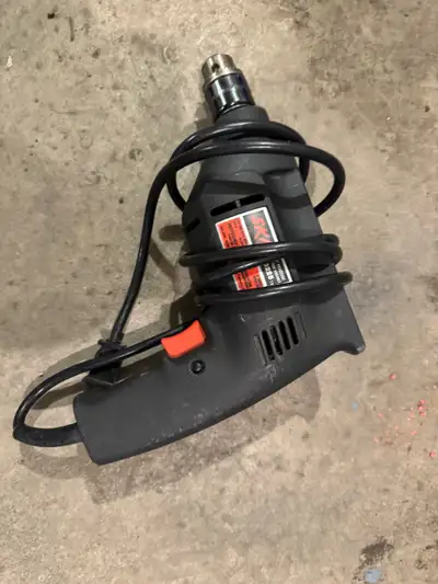 Skil Power Drill with Chuck key. Like new, View more
