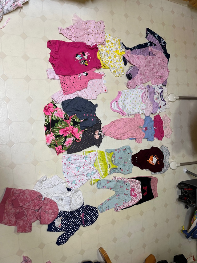 6-9 Months Baby Girl Clothing - Shirts - Pants - Onsies- Pajamas in Clothing - 6-9 Months in Calgary - Image 3